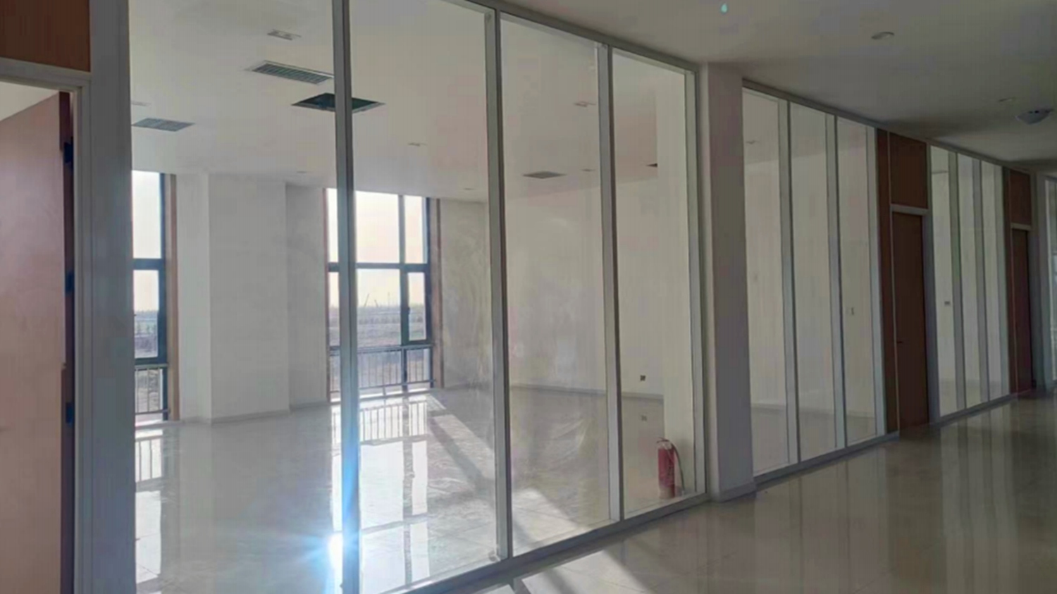 宝丰5号地办公楼和餐厅装修项目